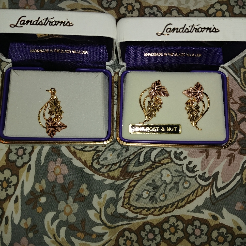 Landstroms Black Hills Gold Earings and Pendant